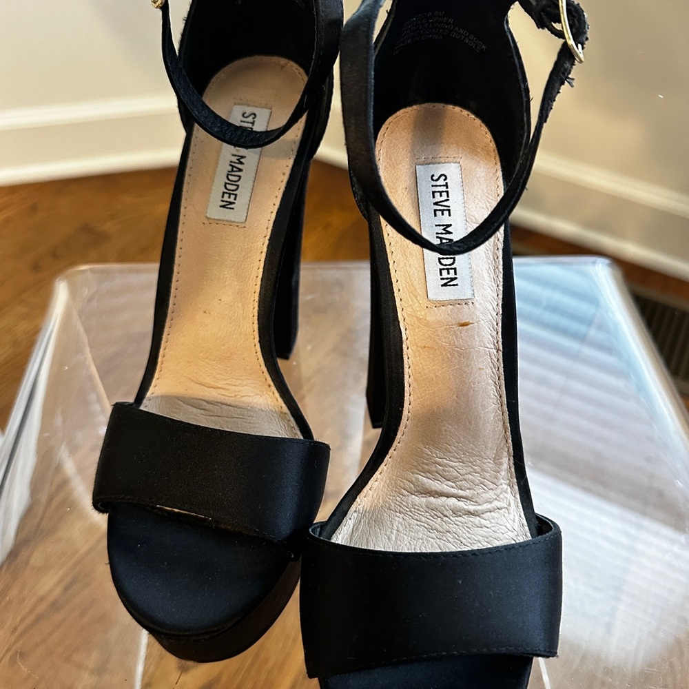 Steve Madden Black Women's Heels - Picture 2 of 5